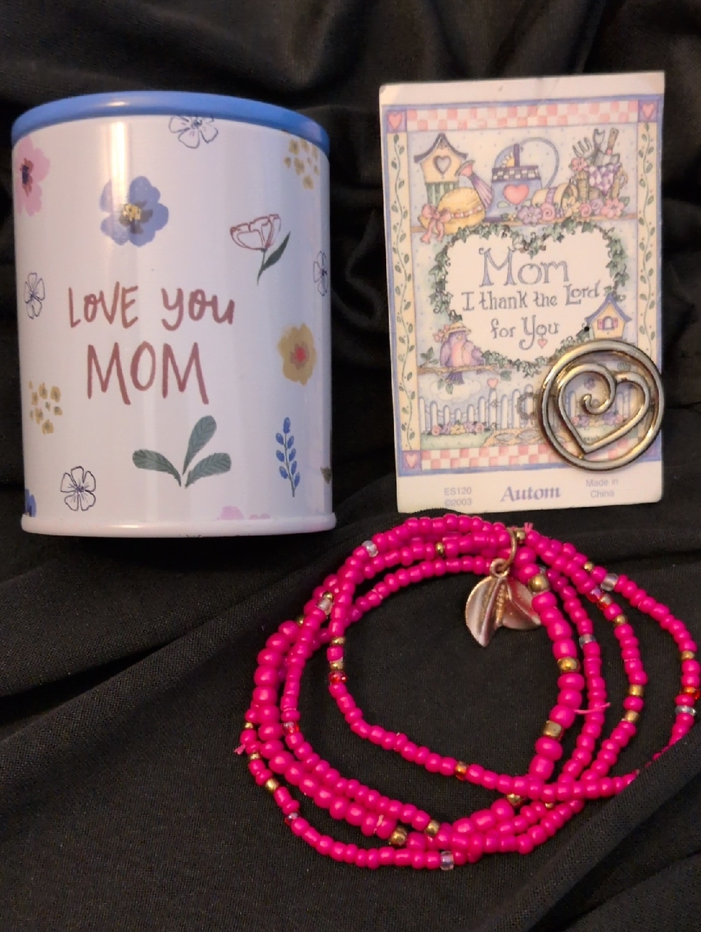 Love You Mom Floral Candle, Pin, And with Hot Pink Beaded Bracelet